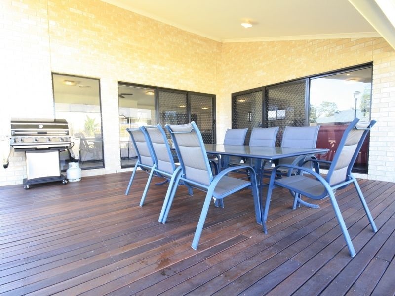 3 Innaminka Pl, Parkinson QLD 4115