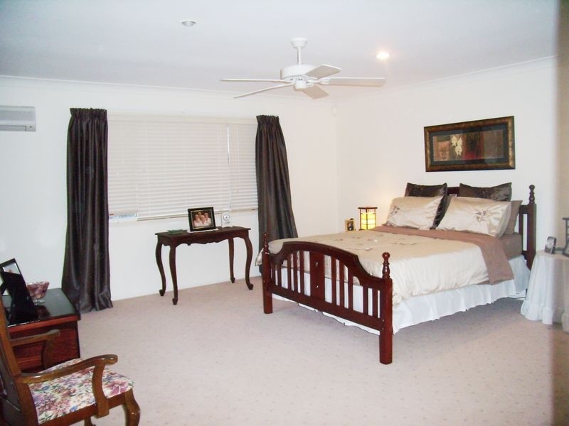 1 Lytham Ct, Cornubia QLD 4130