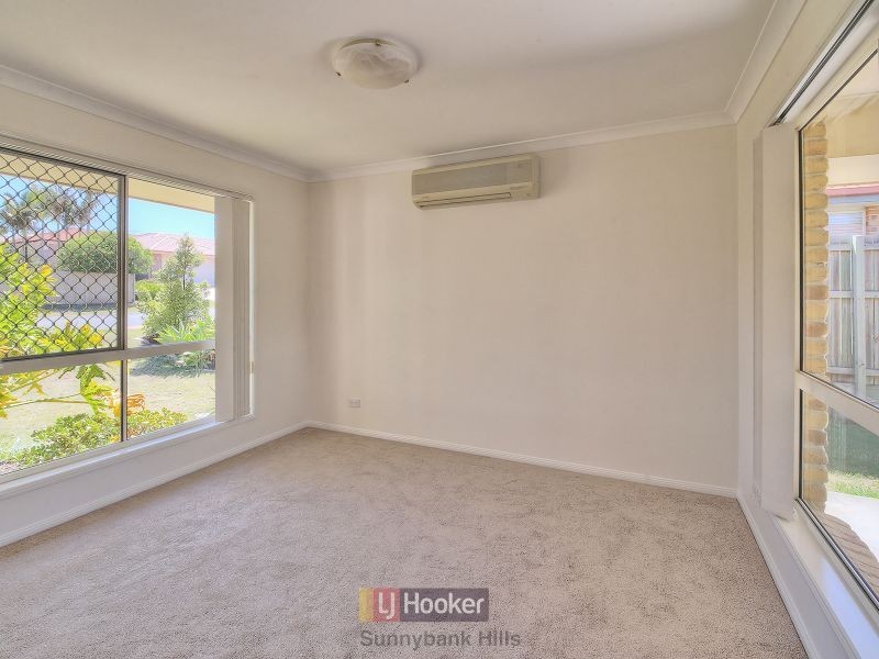 46 Pinedale Crescent, Parkinson QLD 4115