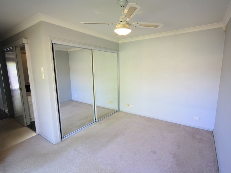 24 Wilshire Place, Runcorn QLD 4113