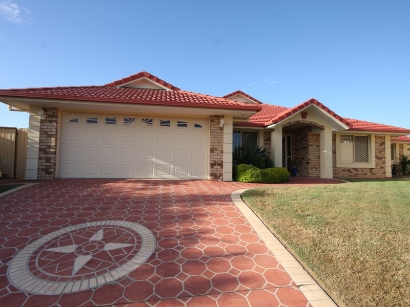 31 Barrington Pl, Parkinson QLD 4115