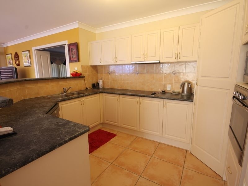 31 Barrington Pl, Parkinson QLD 4115