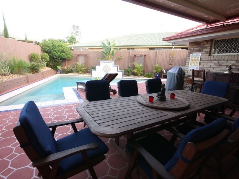 31 Barrington Pl, Parkinson QLD 4115