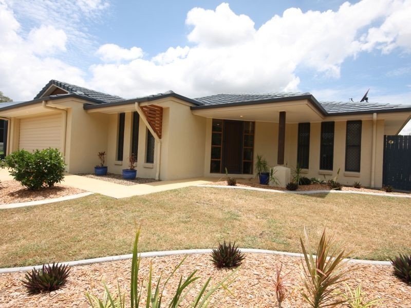 71 Gibraltar Cct, Parkinson QLD 4115