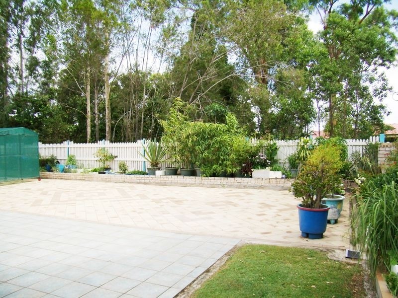 16 Lewis St, Coopers Plains QLD 4108