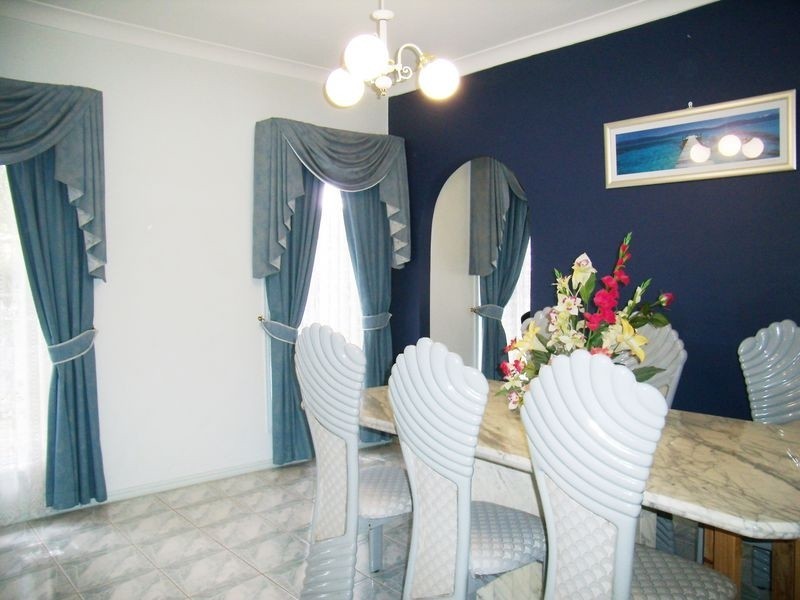 16 Lewis St, Coopers Plains QLD 4108