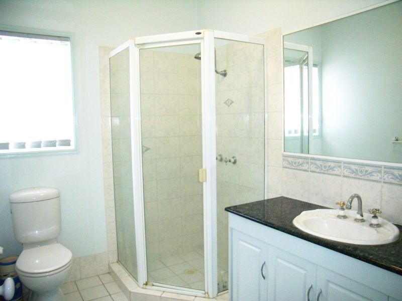 16 Lewis St, Coopers Plains QLD 4108