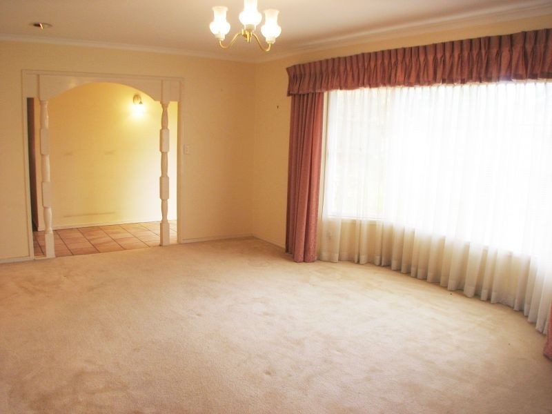 1 Fleetwood St, Macgregor QLD 4109