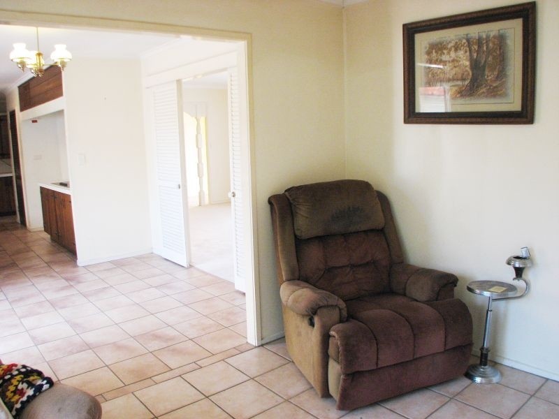 1 Fleetwood St, Macgregor QLD 4109