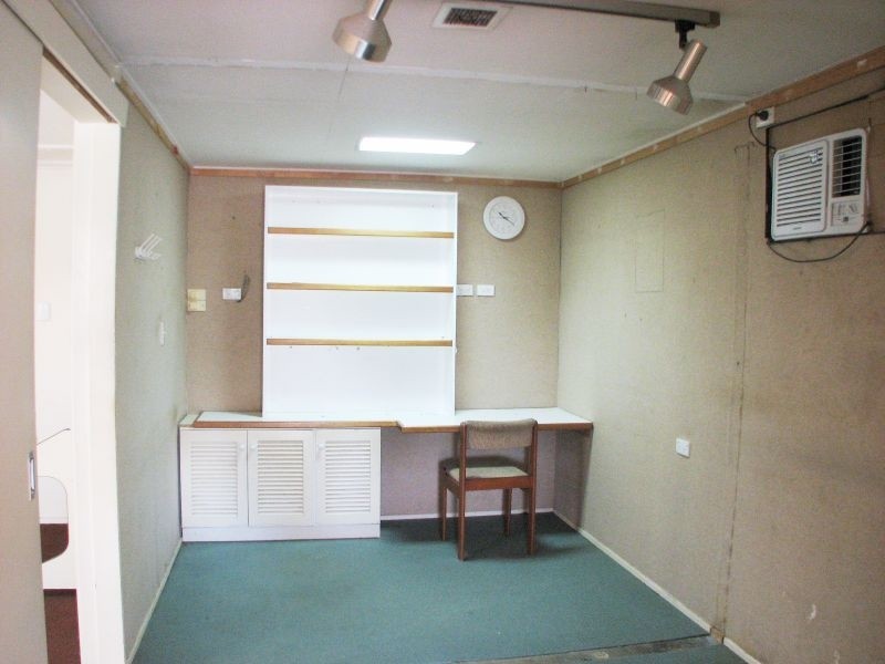 1 Fleetwood St, Macgregor QLD 4109