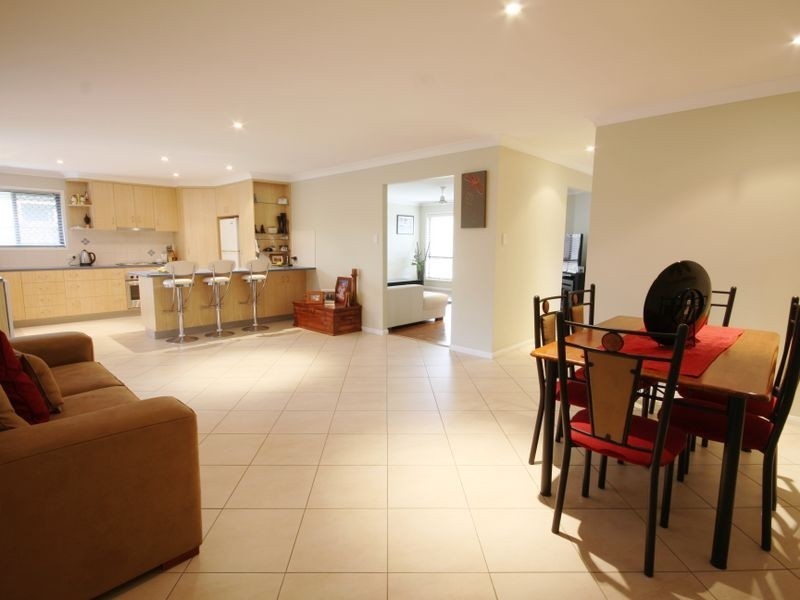 117 Wallum Dr, Parkinson QLD 4115