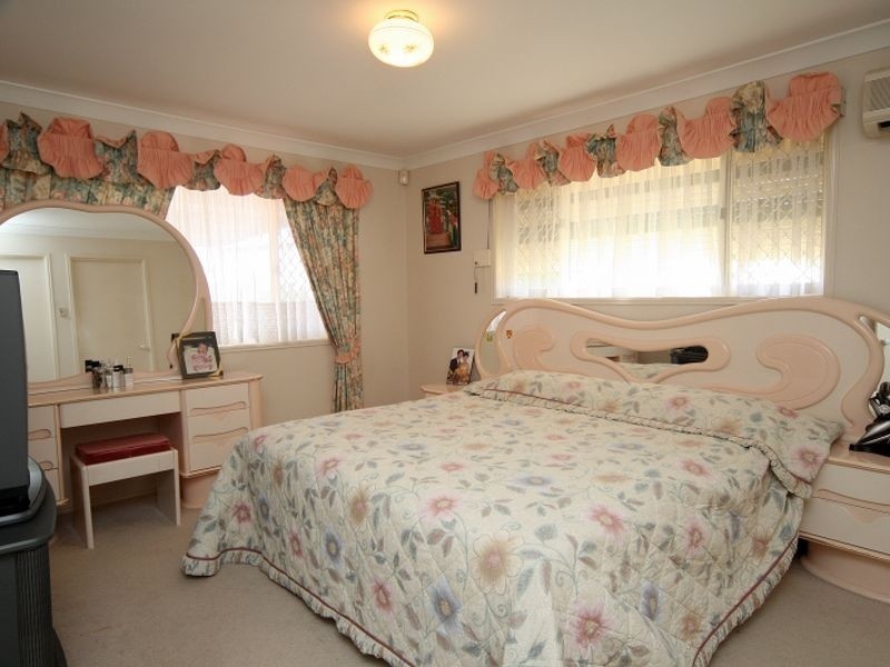 119 Golden Rain Pl, Stretton QLD 4116