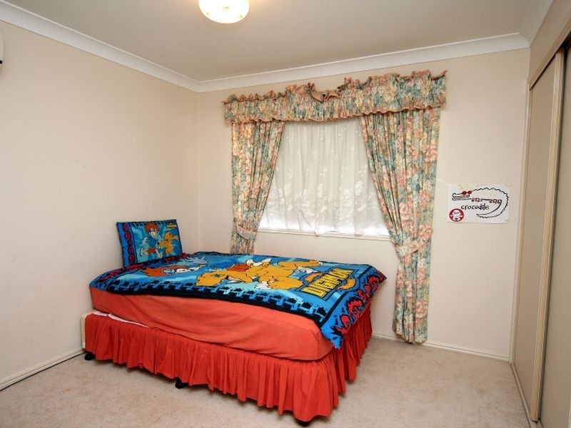 119 Golden Rain Pl, Stretton QLD 4116