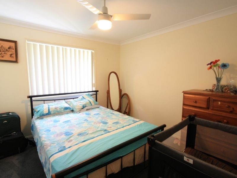 11 Karajini Cr, Parkinson QLD 4115