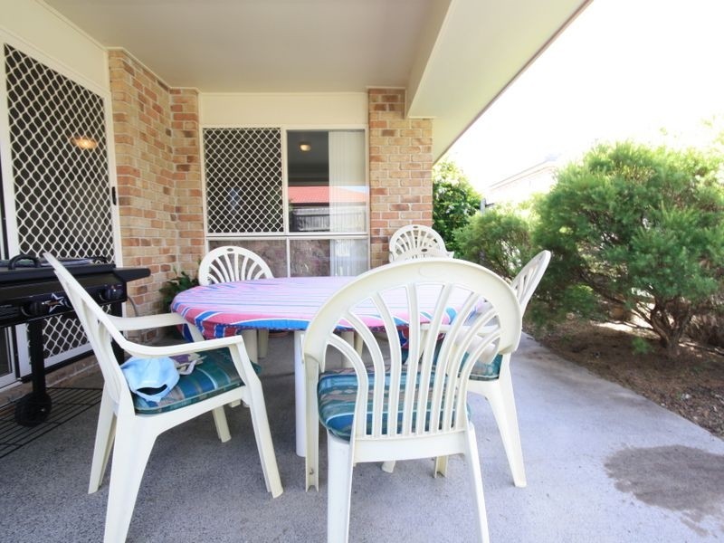 11 Karajini Cr, Parkinson QLD 4115