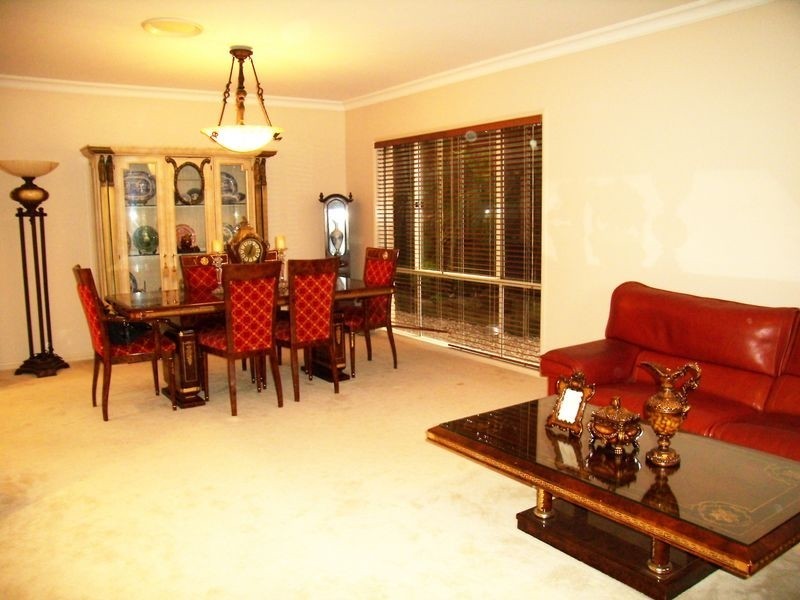 6 The Heights, Underwood QLD 4119