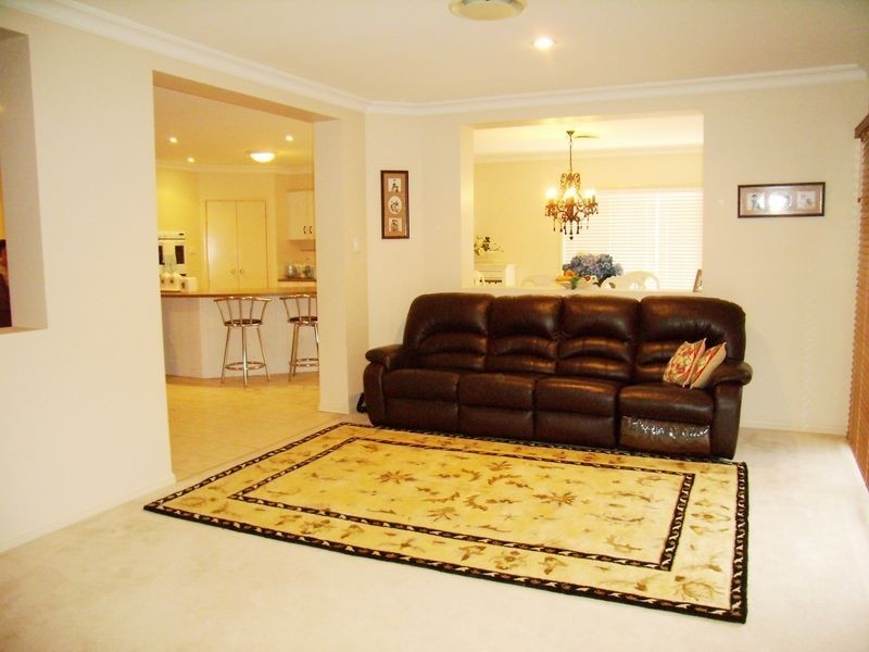 6 The Heights, Underwood QLD 4119