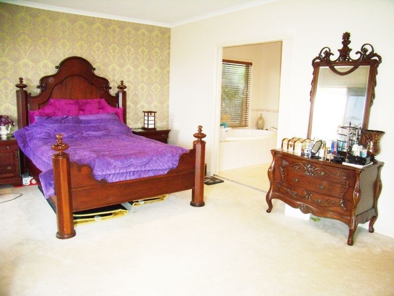 6 The Heights, Underwood QLD 4119