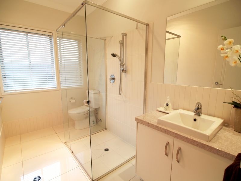 5 Trevi Cl, Eight Mile Plains QLD 4113