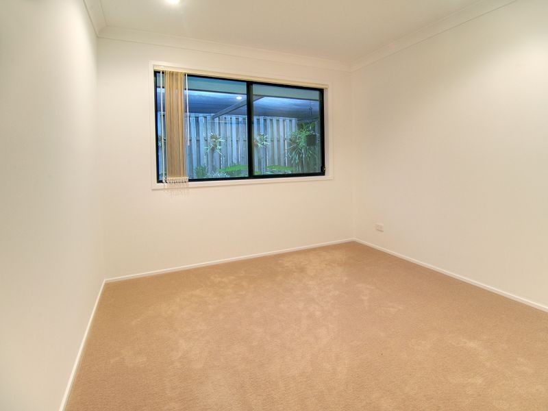 5 Stirling Court, Parkinson QLD 4115