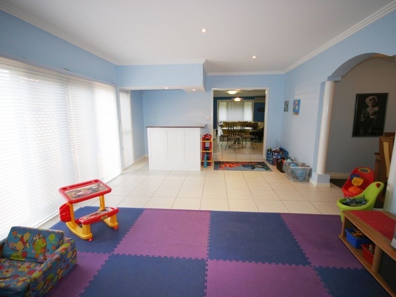 19 Bayswater Cl, Sunnybank Hills QLD 4109