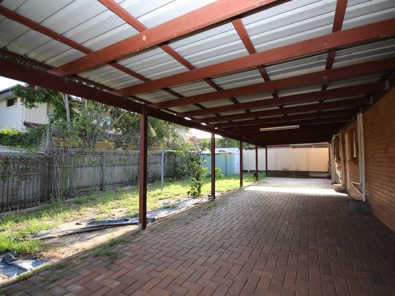 27 Fleetwood Street, Macgregor QLD 4109