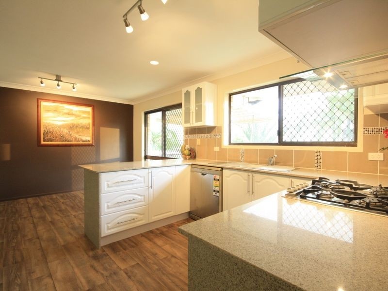 25 Celadon St, Sunnybank Hills QLD 4109