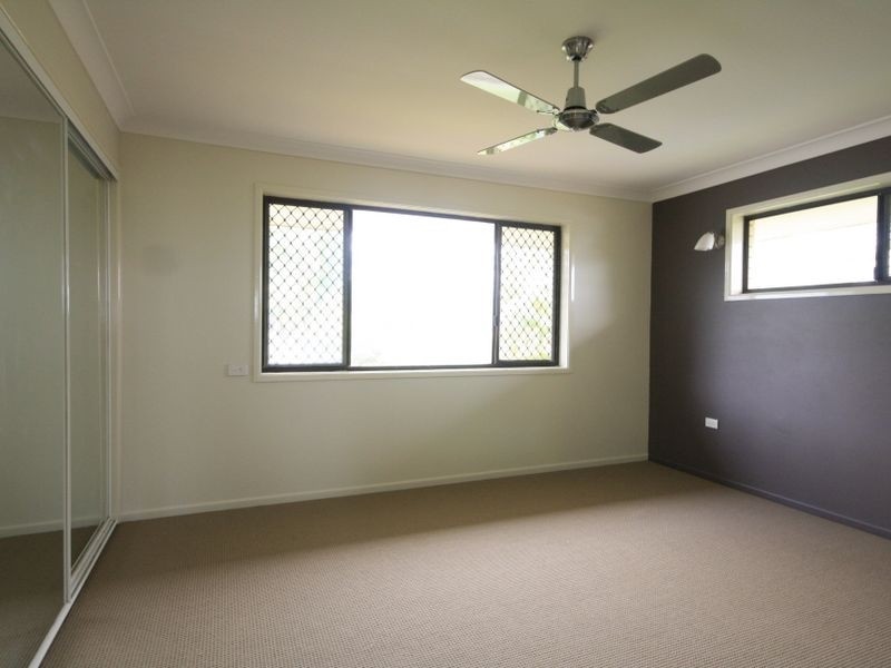 25 Celadon St, Sunnybank Hills QLD 4109