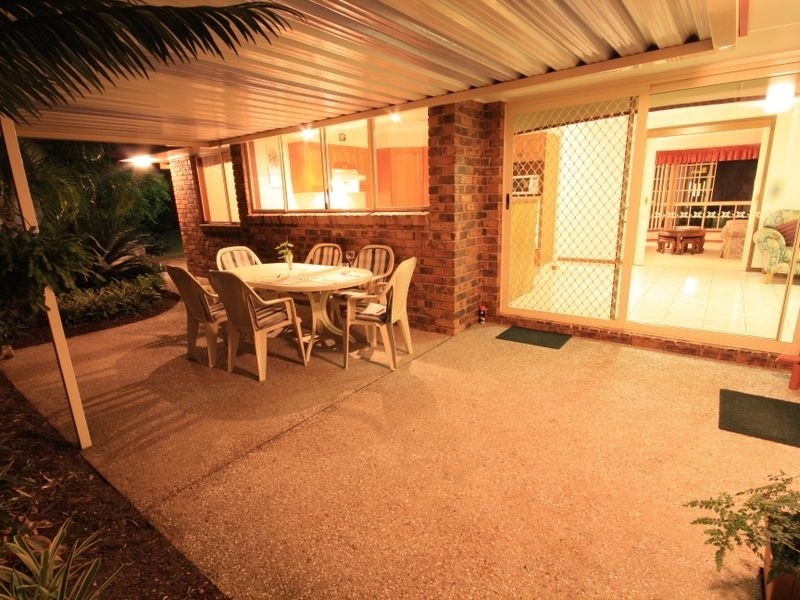 14 Ironbark Ct, Calamvale QLD 4116