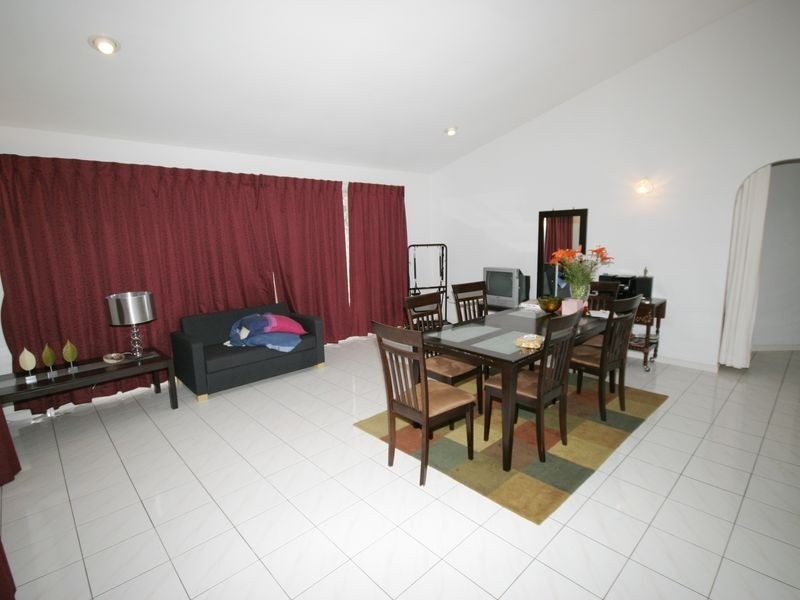 28 Eastcourt Lane, Sunnybank Hills QLD 4109