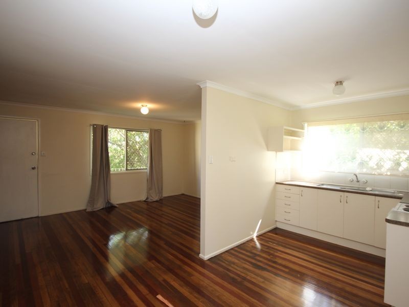 19 Moore Street, Logan Central QLD 4114