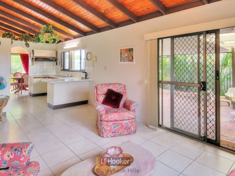 17 Marsala Street, Calamvale QLD 4116