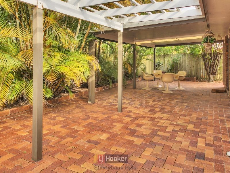 17 Marsala Street, Calamvale QLD 4116