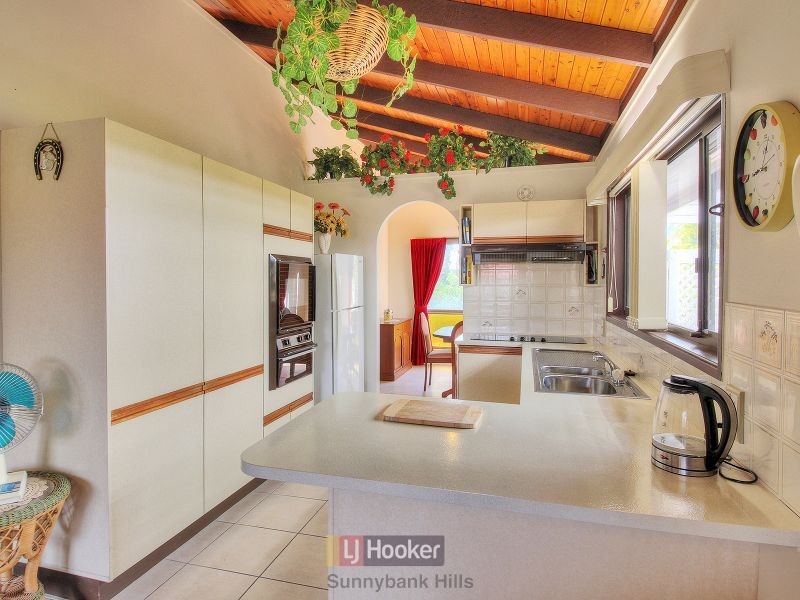 17 Marsala Street, Calamvale QLD 4116