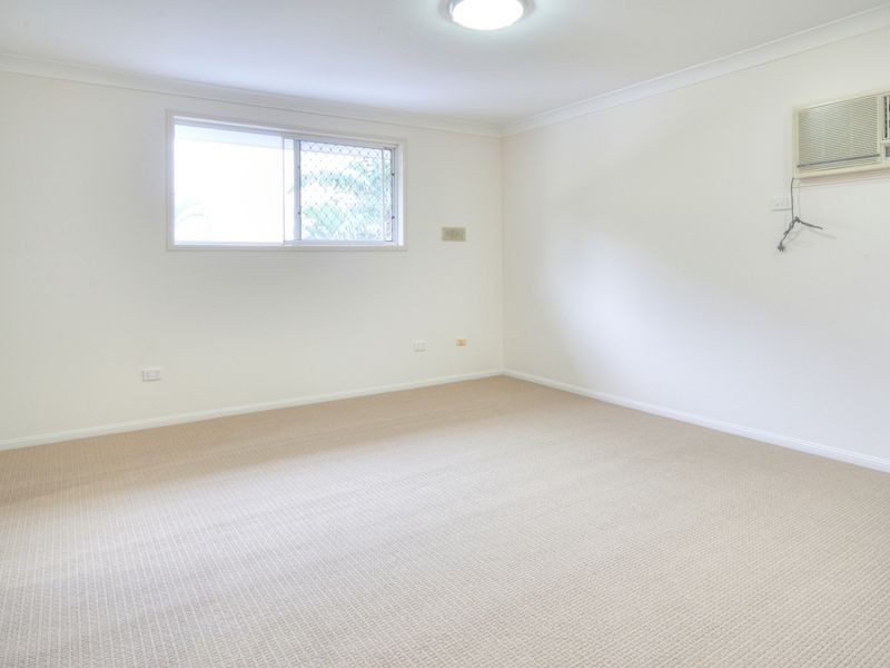 10 Maywood Crescent, Calamvale QLD 4116