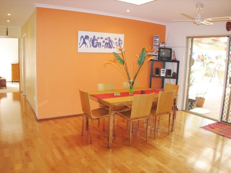 84 Dunedin St, Sunnybank QLD 4109