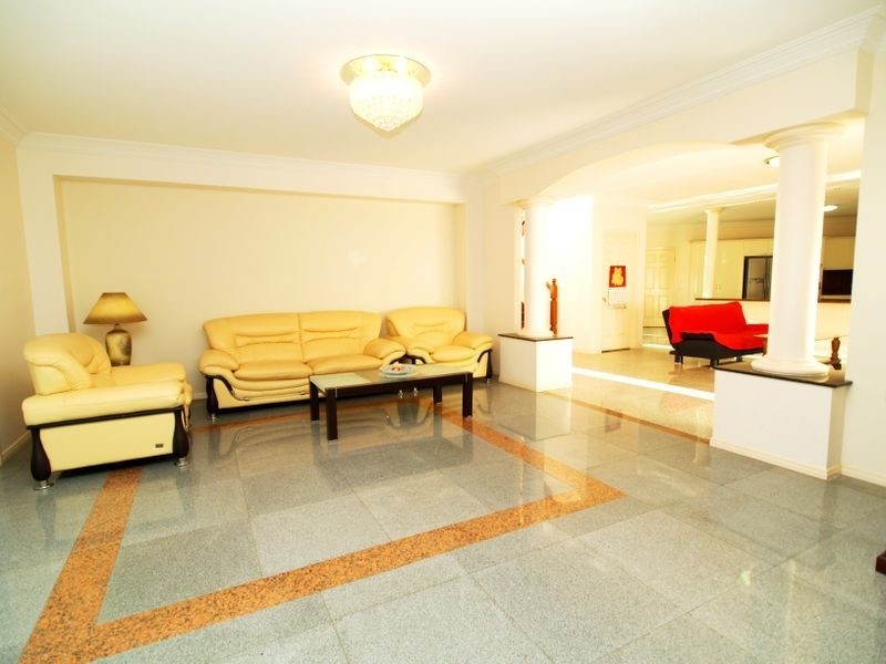 26 Curzon St, Sunnybank Hills QLD 4109