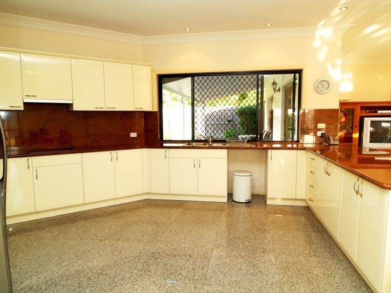 26 Curzon St, Sunnybank Hills QLD 4109