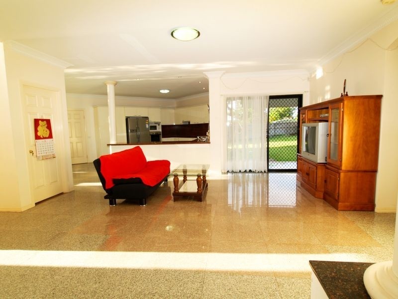 26 Curzon St, Sunnybank Hills QLD 4109