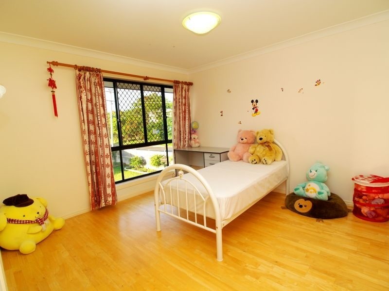 26 Curzon St, Sunnybank Hills QLD 4109