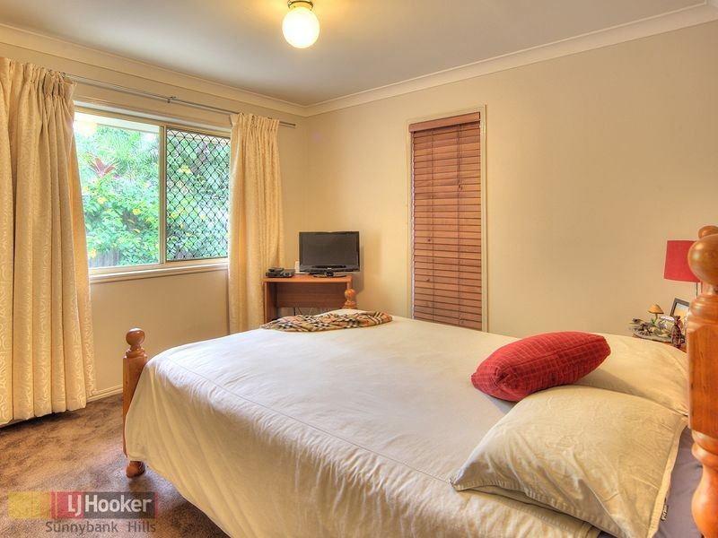 20 Hoover Court, Stretton QLD 4116