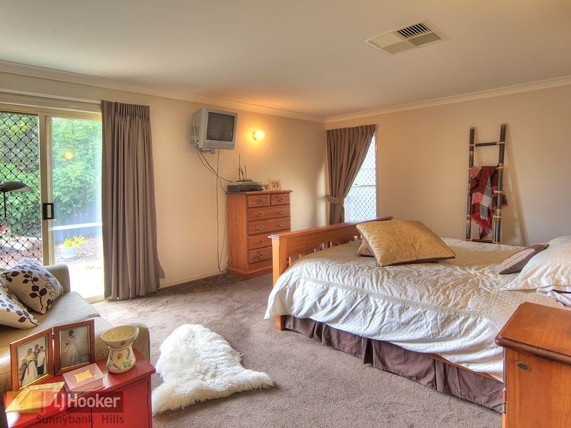 20 Hoover Court, Stretton QLD 4116