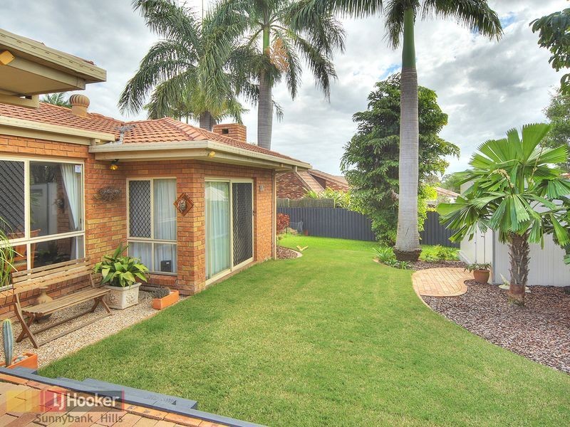 20 Hoover Court, Stretton QLD 4116