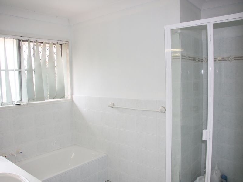 9 Cleveland Pl, Stretton QLD 4116