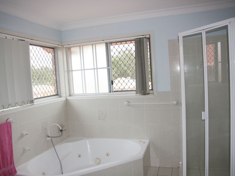 9 Cleveland Pl, Stretton QLD 4116