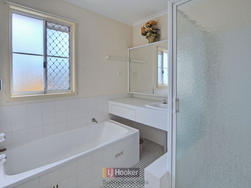 29 Devonlea Street, Eight Mile Plains QLD 4113