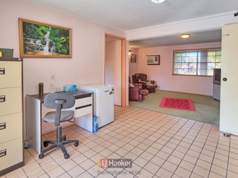 29 Devonlea Street, Eight Mile Plains QLD 4113