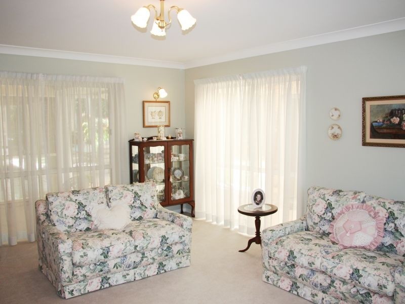 6 Lincoln Place, Stretton QLD 4116