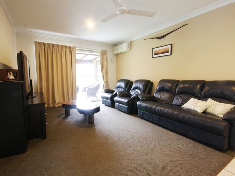 25 Tathra Place, Parkinson QLD 4115