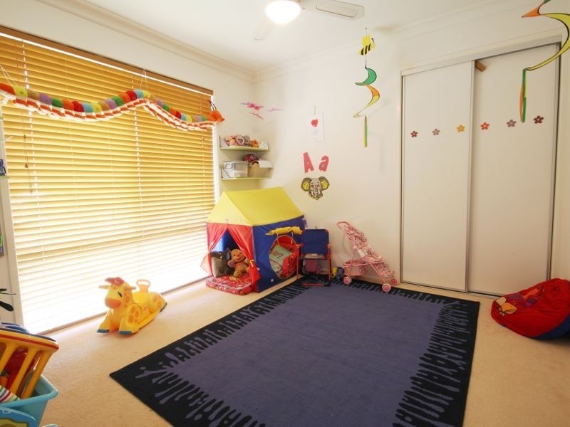 25 Tathra Place, Parkinson QLD 4115